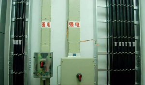 低压电、高压电、强电、弱电的区别和联系吗？